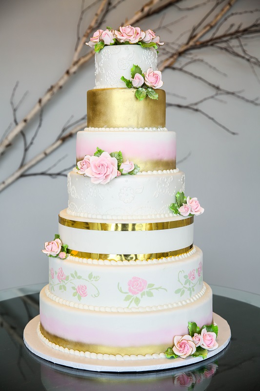 Love cake by DLM