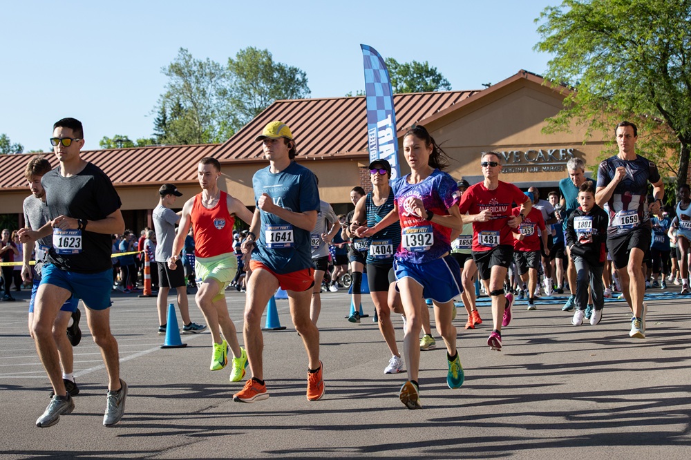 DLM 5K photo of the run